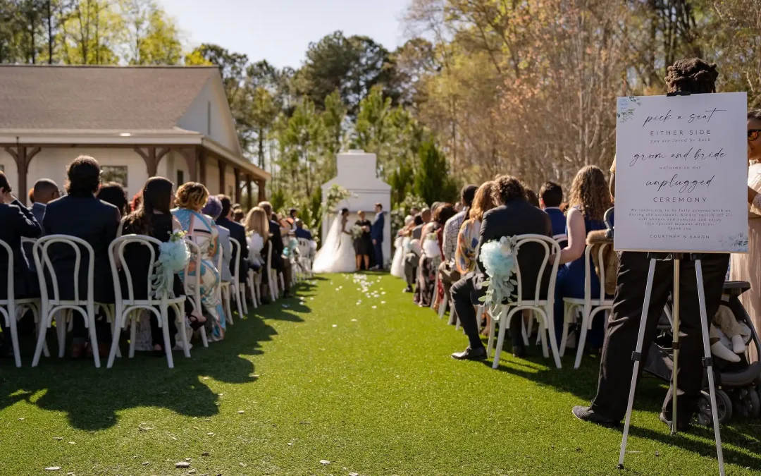 Why Every Couple Should Have an Unplugged Wedding Ceremony